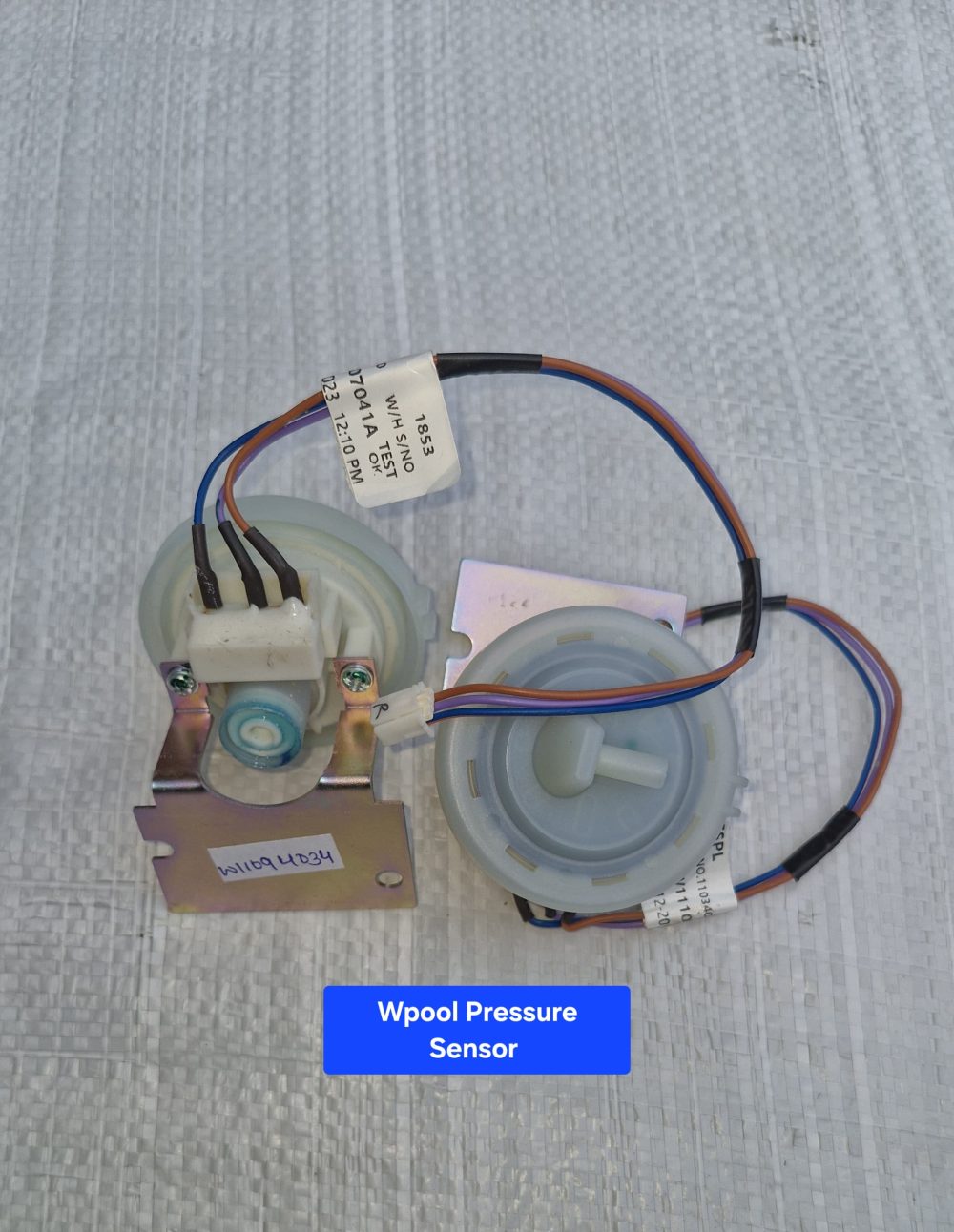 WHIRLPOOL WASHING MACHINE WATER LEVEL SENSOR. WHIRLPOOL WASHING MACHINE PRESSUR SENSORWater Level Sensor / Pressure Sensor Suitable for Whirlpool Top Loading Washing Machines MATCH & BUY.
